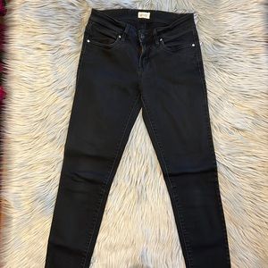 Black Levi skinny jeans size 25